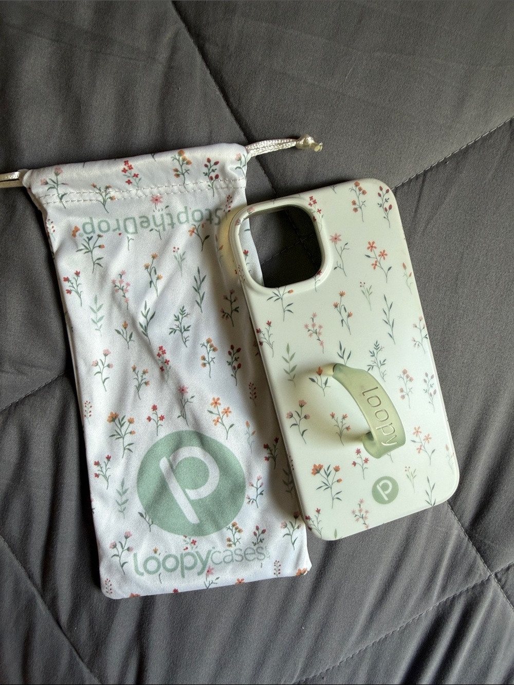 Loopy Case Cream Floral Phone Case with Integrated Loop Grip